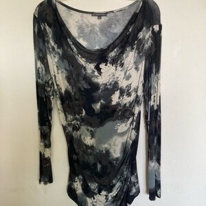 Cute dress or could be worn as a long shirt with leggings.